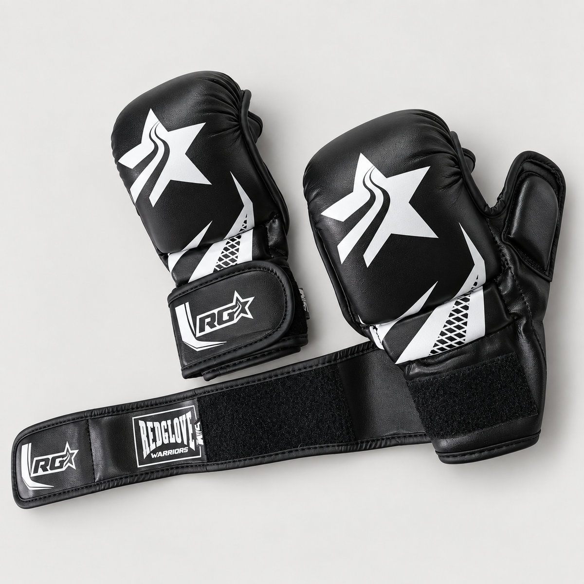 Guantillas MMA Revolution Pro Black - correa extralarga de sujeción