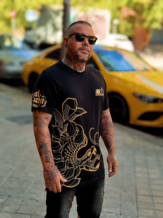 Camiseta Sabai Sabai Redglove x Ali Kubo - vista frontal